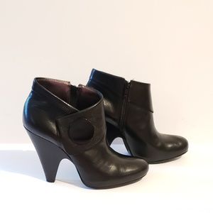 Women's Vince Camuto Yen Booties